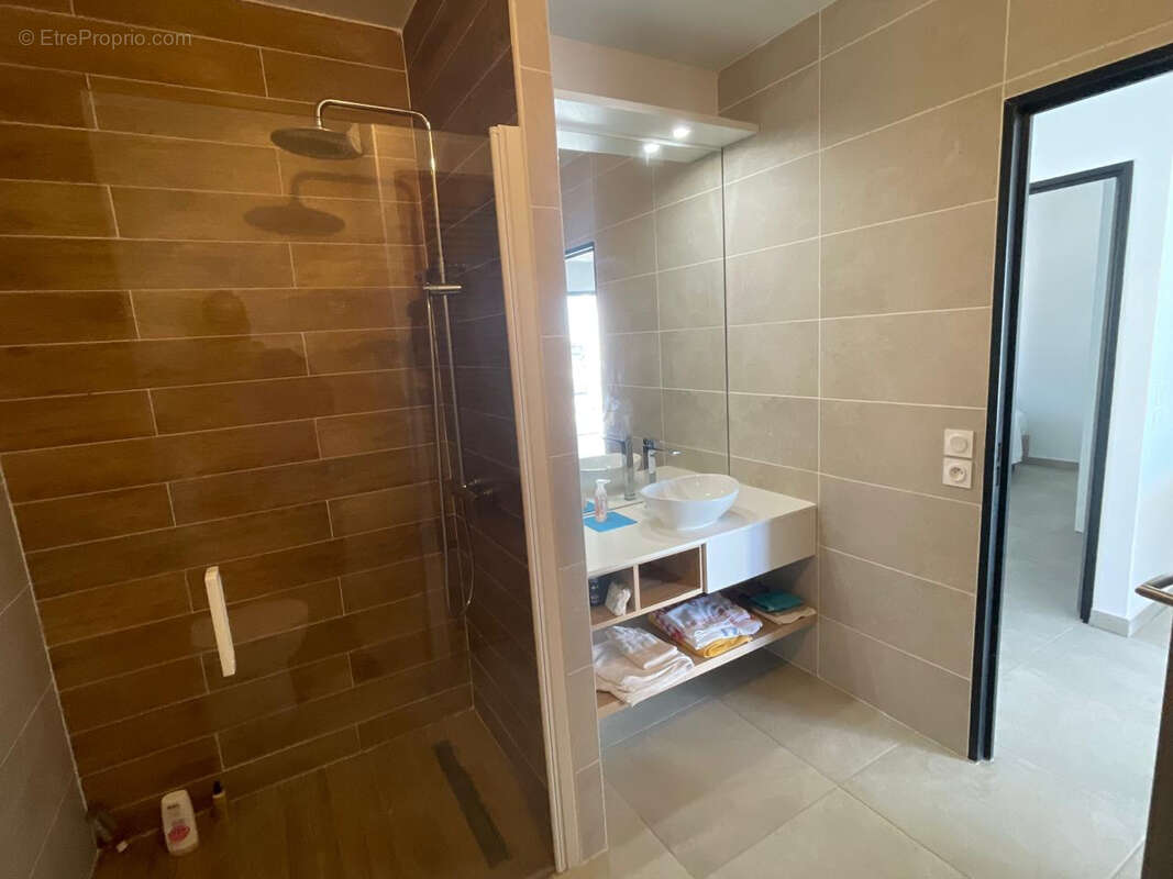 Appartement à SAINT-DENIS