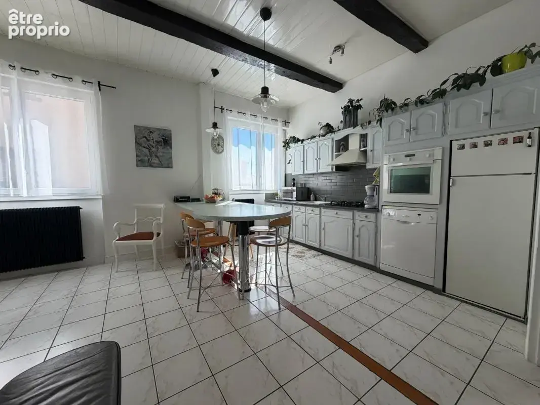 Maison de bourg lumineuse et spacieuse - Châtel-Guyon (63140) - photo 2