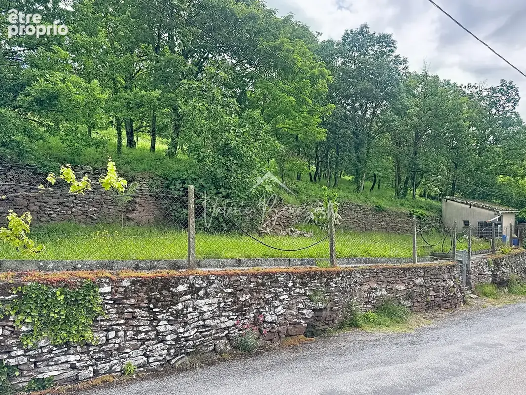 Terrain à BELMONT-SUR-RANCE