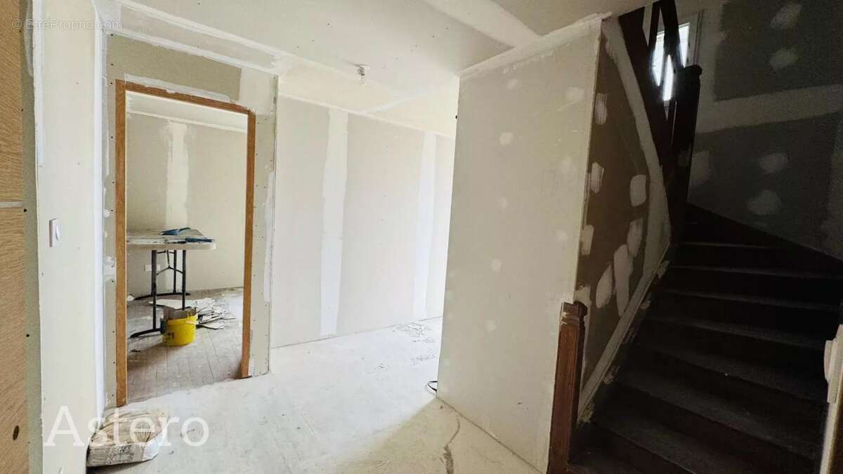 Maison à SAINT-THURIAU