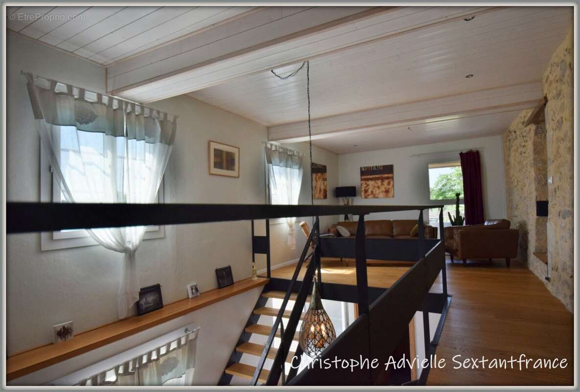 Domaine avec maison d'habitation et piscine, fonds de commerce pension féline et canine, stabulation sur 4 Ha - photo 7