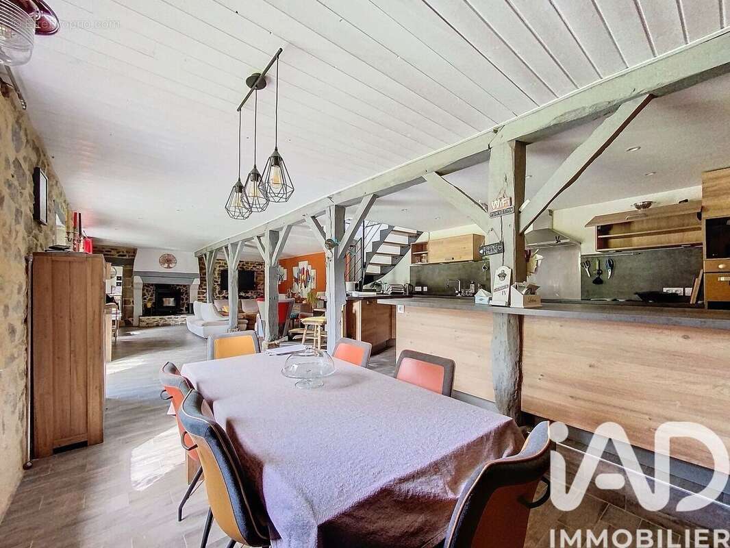 Maison 226 m² à Langoelan  - photo 7