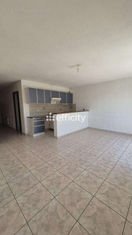 Maison 74 m² à Agde  - photo 4