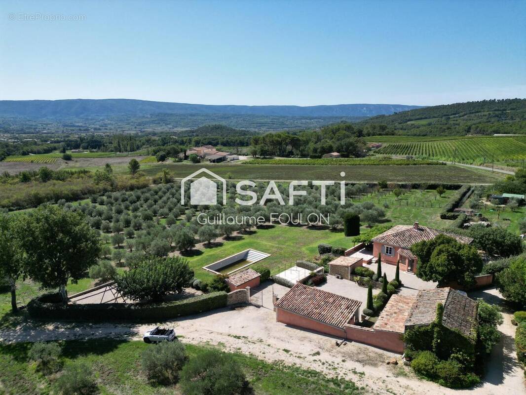 Photo 1 - Maison à ROUSSILLON