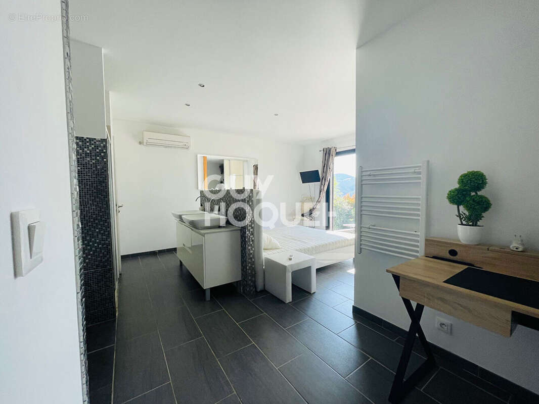 Villa exceptionnelle Lodève 5 pièce(s) 145 m2 - 2 terrains 1332 et 1066 m² - photo 9