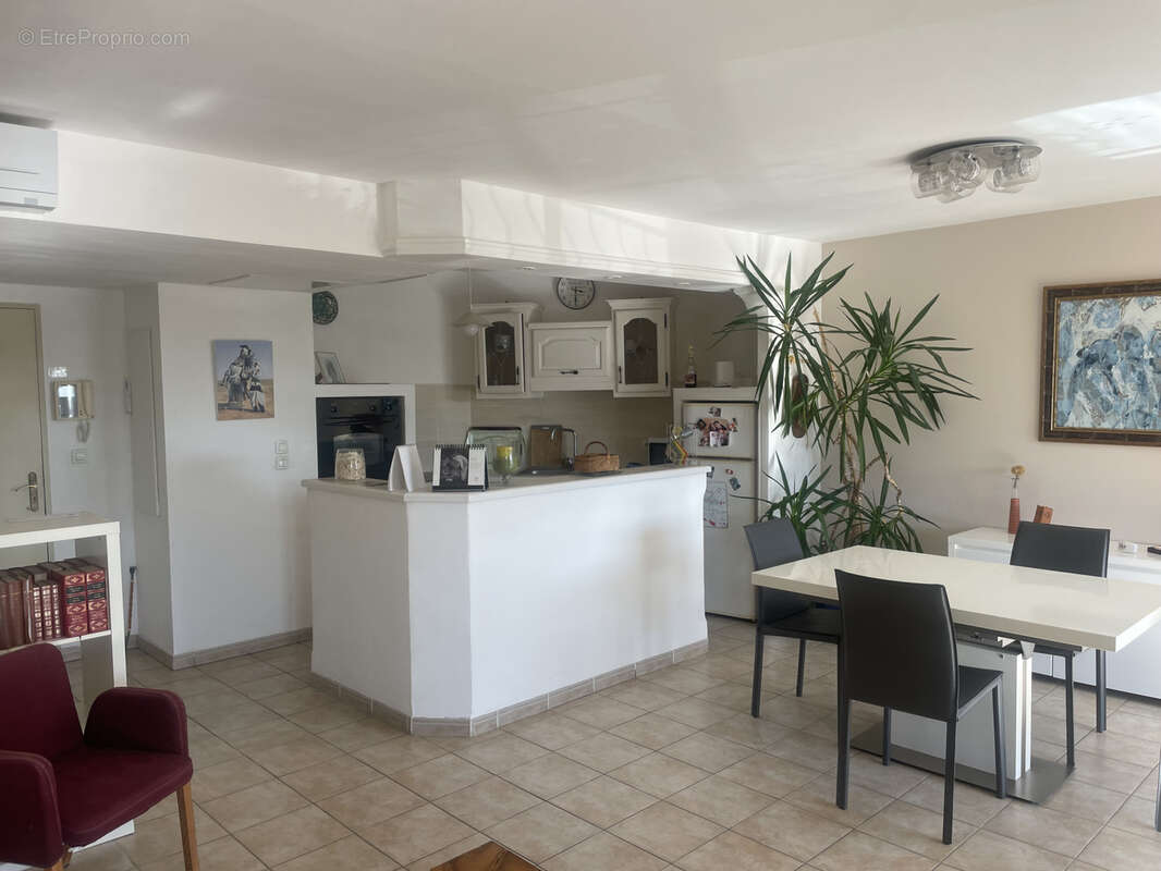 Appartement à LA CROIX-VALMER