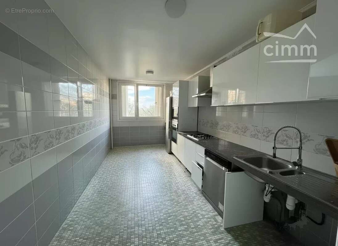 Appartement à LYON-8E