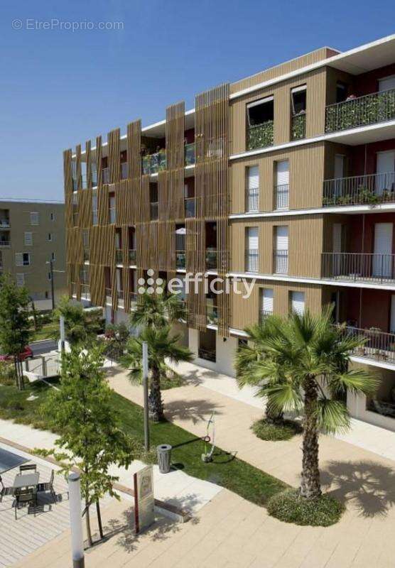 Appartement à JUVIGNAC