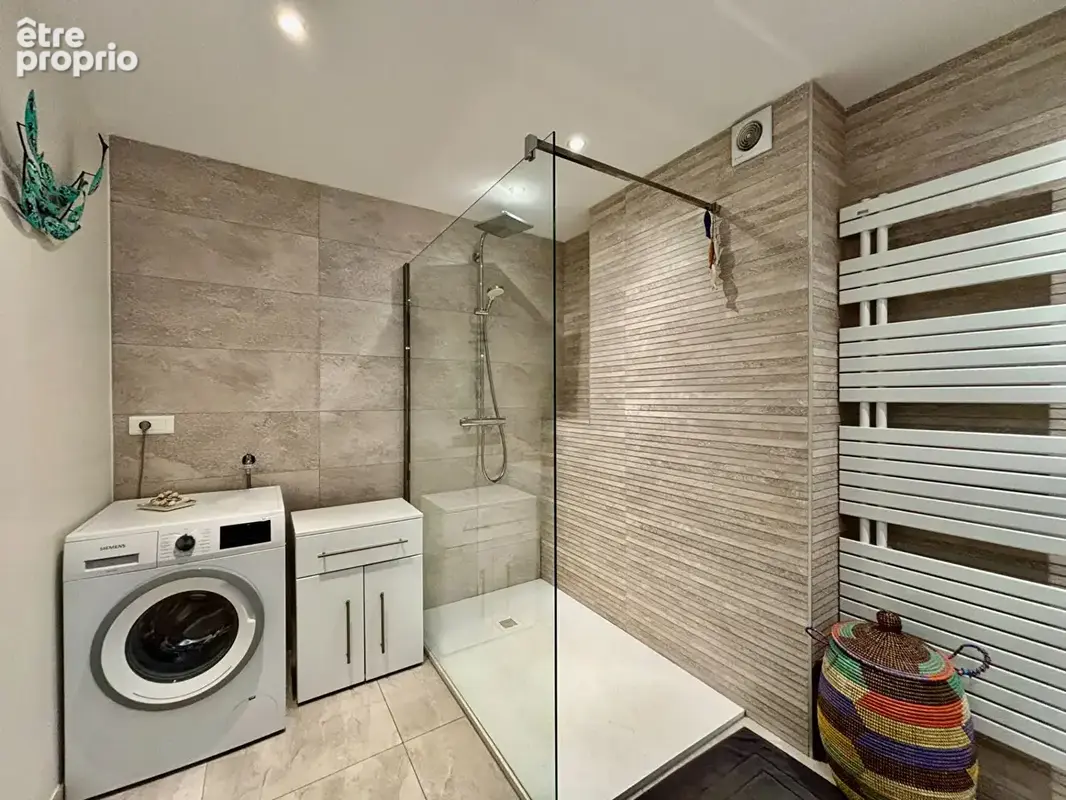 Hypercentre, Grand T4/5 traversant avec balcon fermé - photo 16