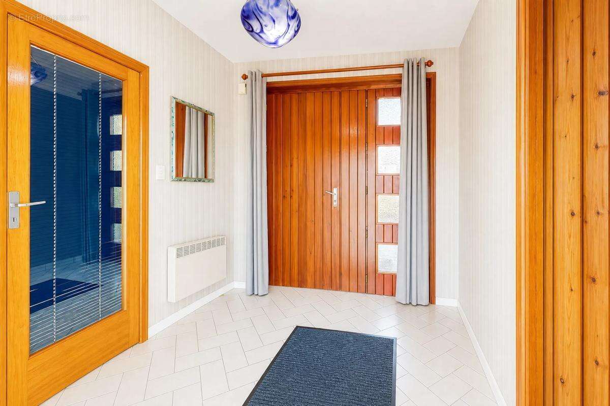 Maison de 6 pièces de 140 m² située à Altillac - photo 18