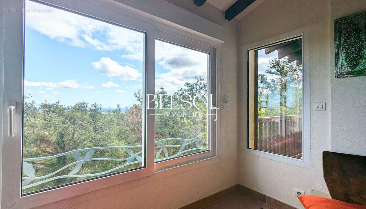 Maison à LAROQUE-DES-ALBERES