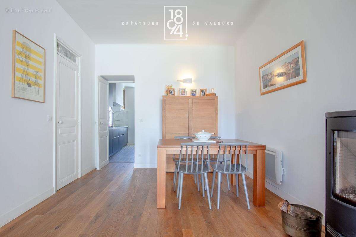 Maison T4 à vendre Saint-Victoret Pas des Lanciers (13730)  130 m²  Dépendance I Piscine I Jardin - photo 6