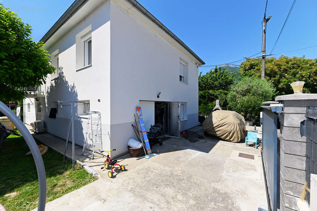 Maison à SAINT-ALBAN-LEYSSE