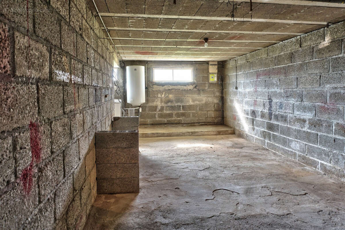 Maison à BELLE-ISLE-EN-TERRE