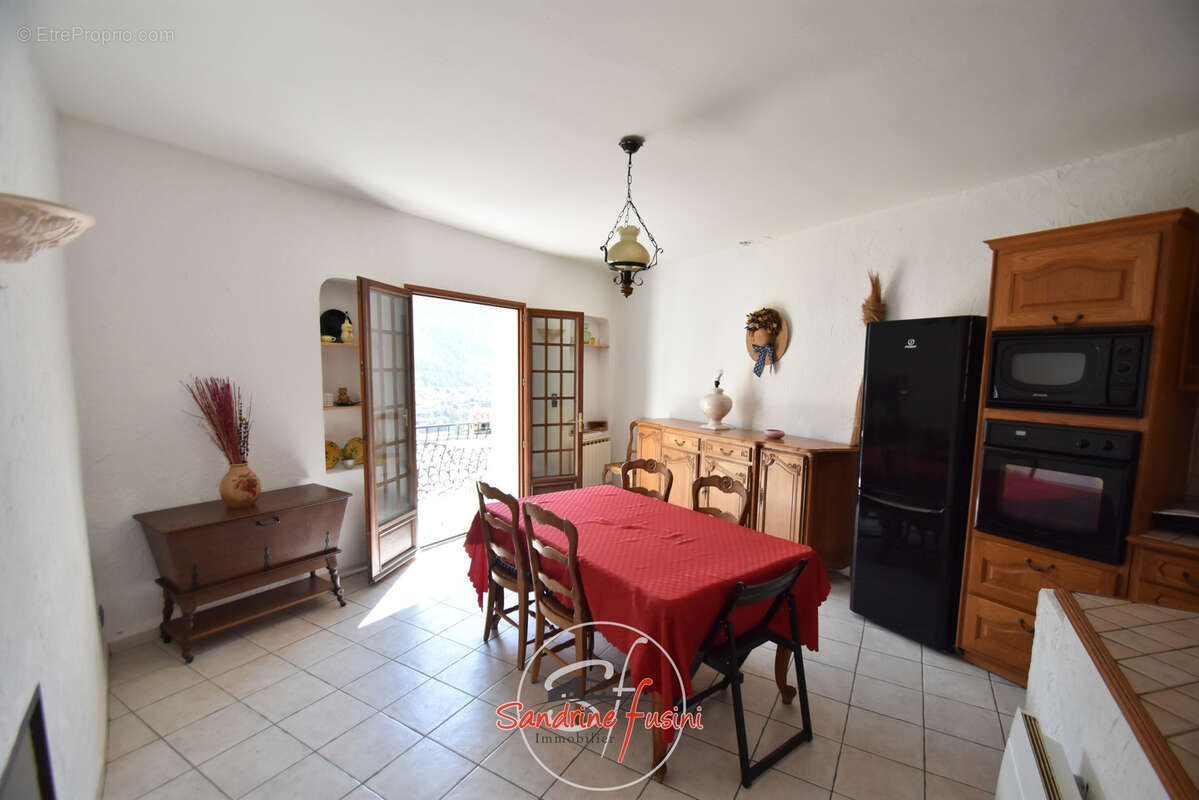Appartement à LES FERRES
