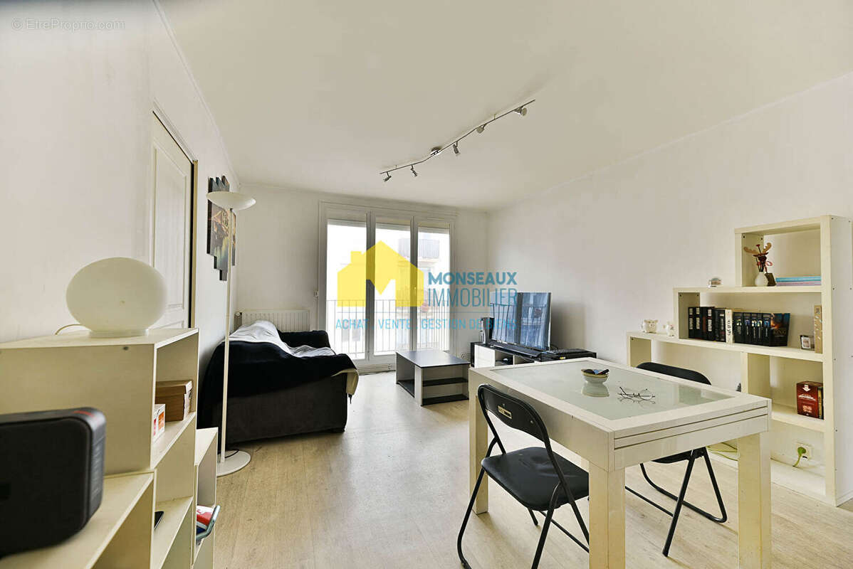 Appartement à EPINAY-SUR-ORGE