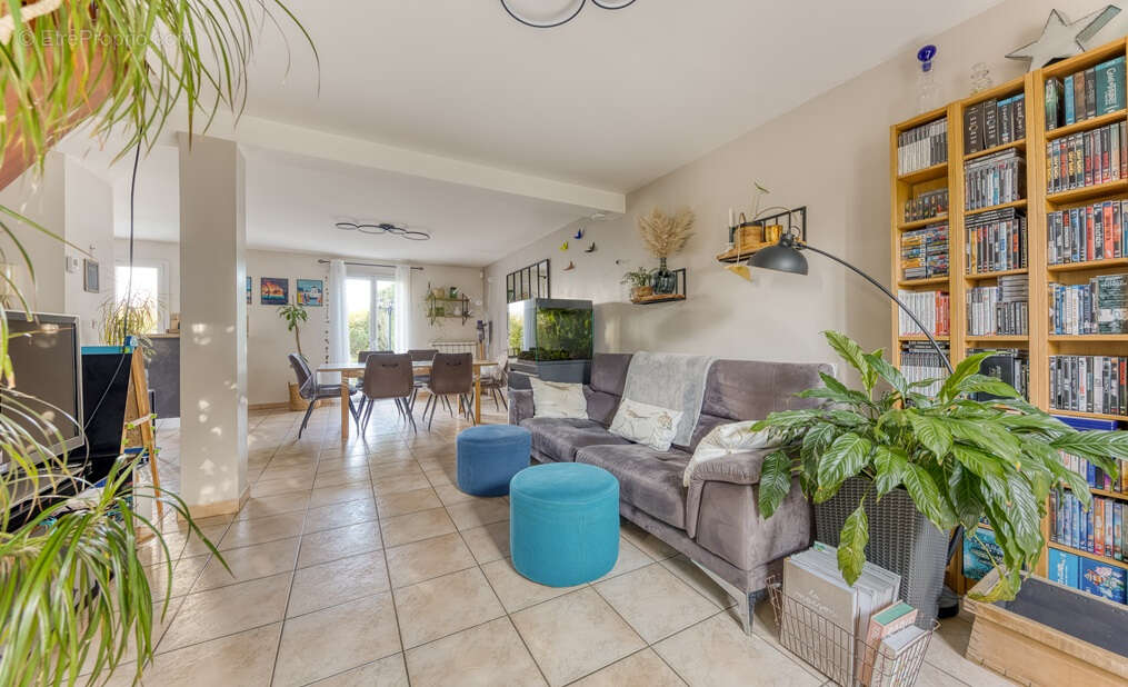 Maison à OZOIR-LA-FERRIERE