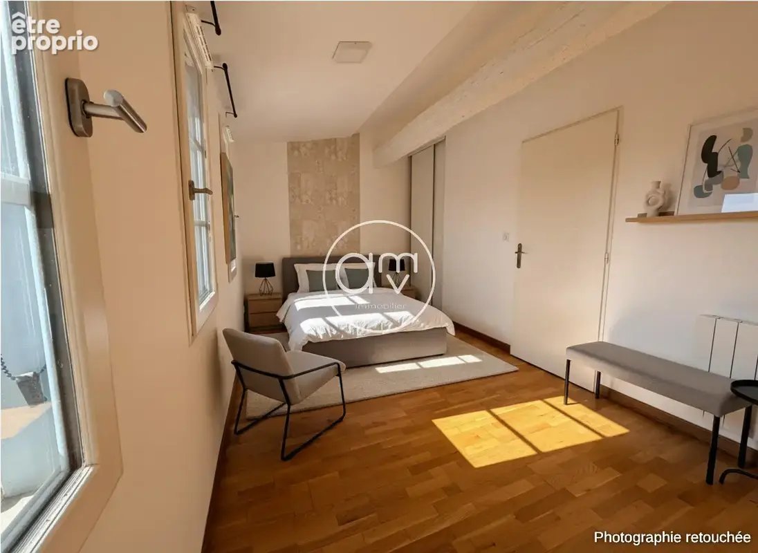 Appartement T2 - 56m2 rénovés - dernier étage - Cours Lafayette proche du Port - photo 8