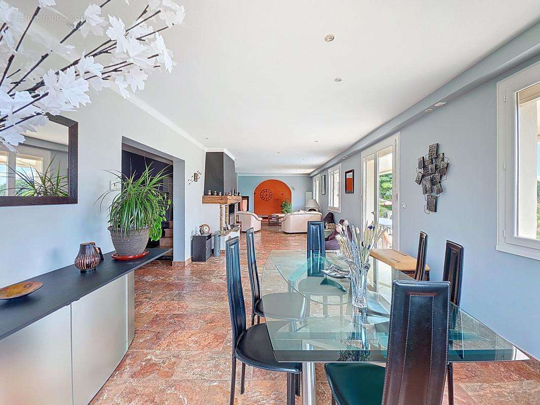 Maison à VILLETTE-DE-VIENNE