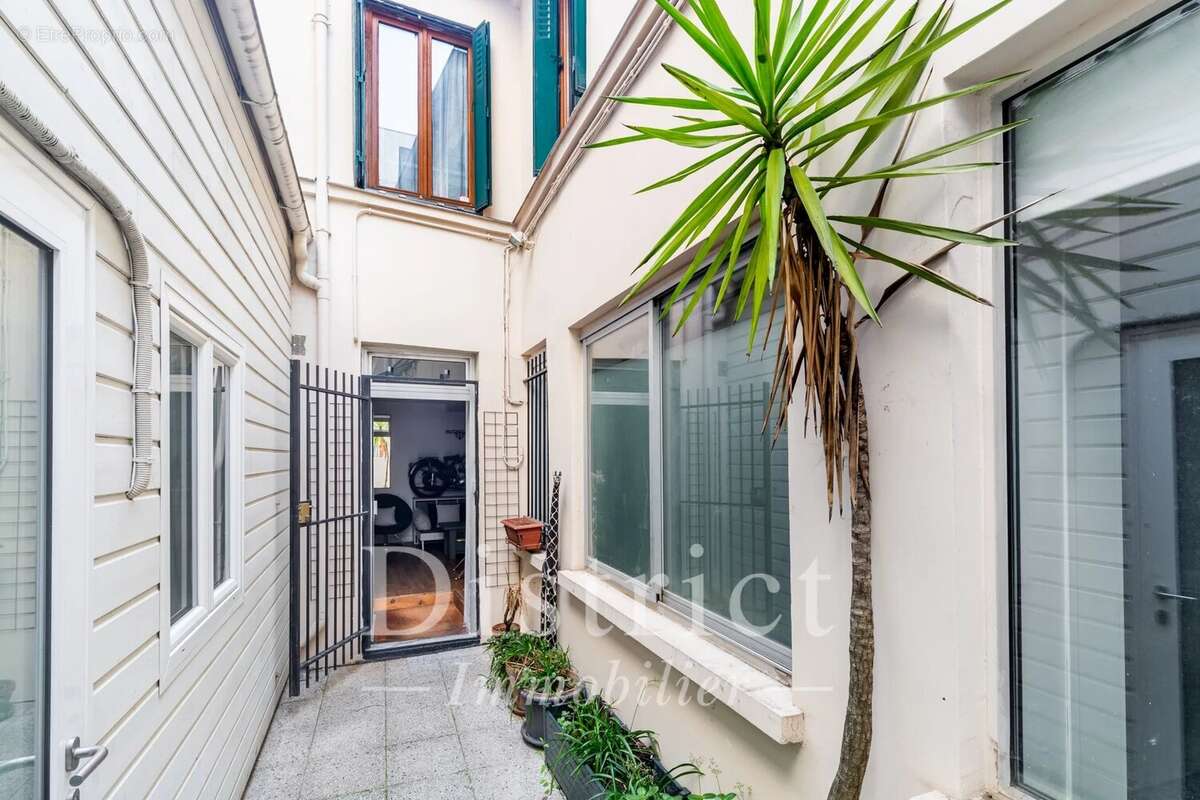 Appartement à PARIS-11E