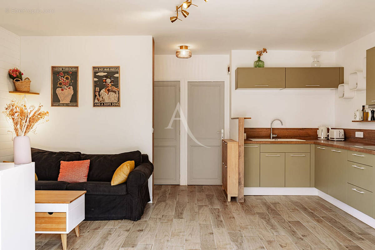 Appartement à CARQUEIRANNE