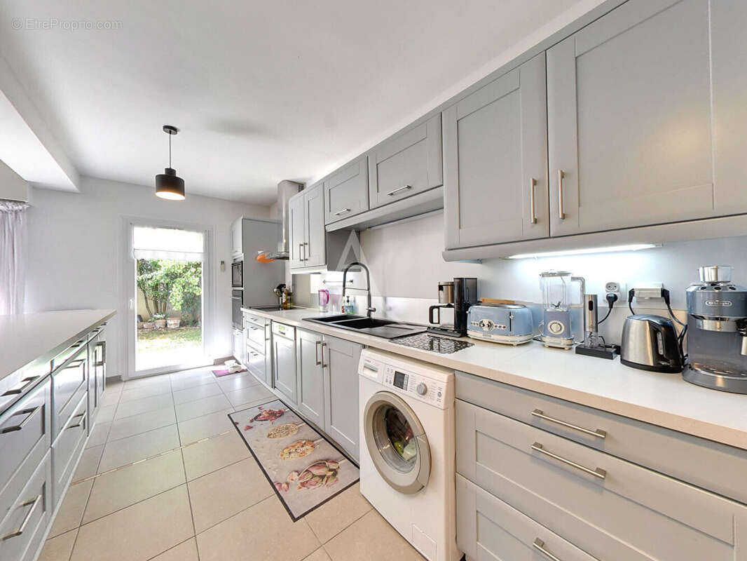 Maison à BRY-SUR-MARNE