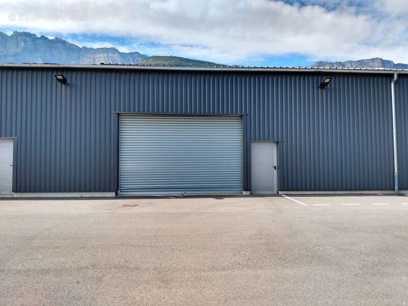Dpt Isère (38)  Local industriel 610 M² A VENDRE - photo 5