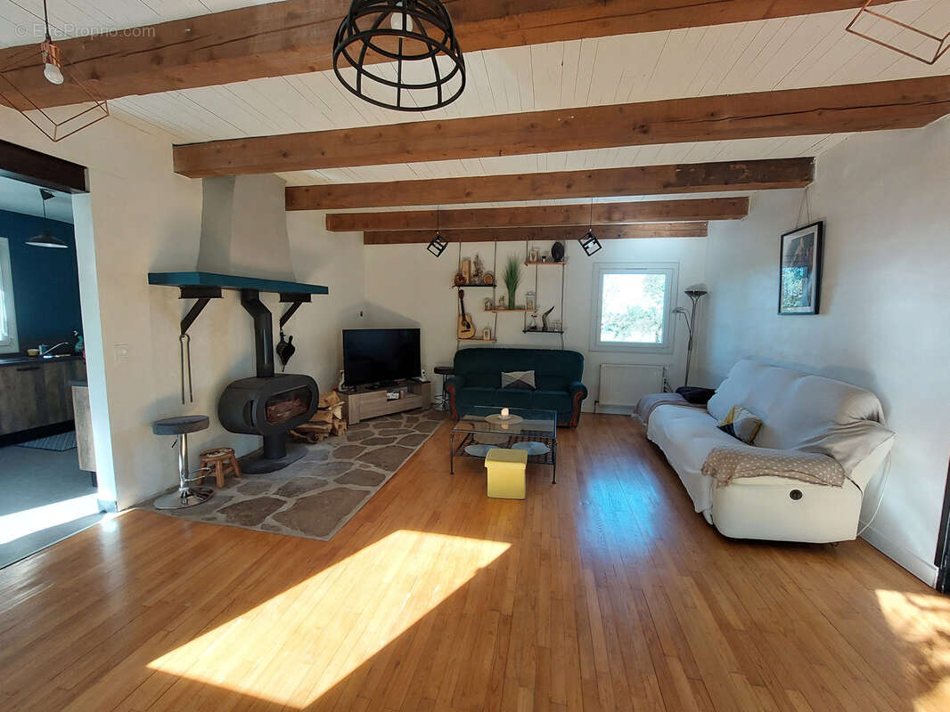 Maison à SEVERAC-L&#039;EGLISE