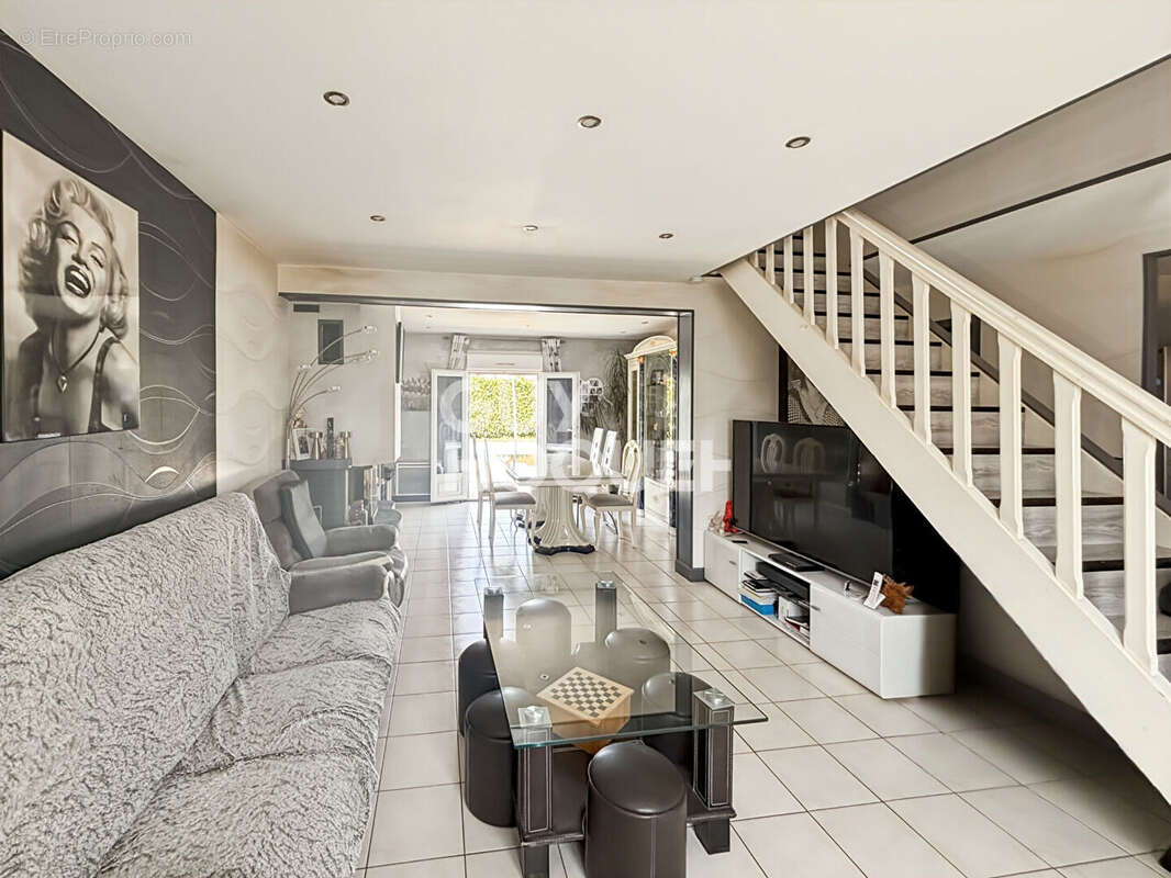 Maison à NEUFMOUTIERS-EN-BRIE