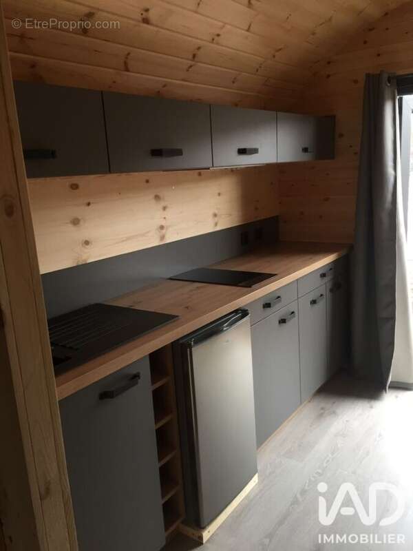 Commerce 484 m² à Saint-Victor-La-Riviere  - photo 7