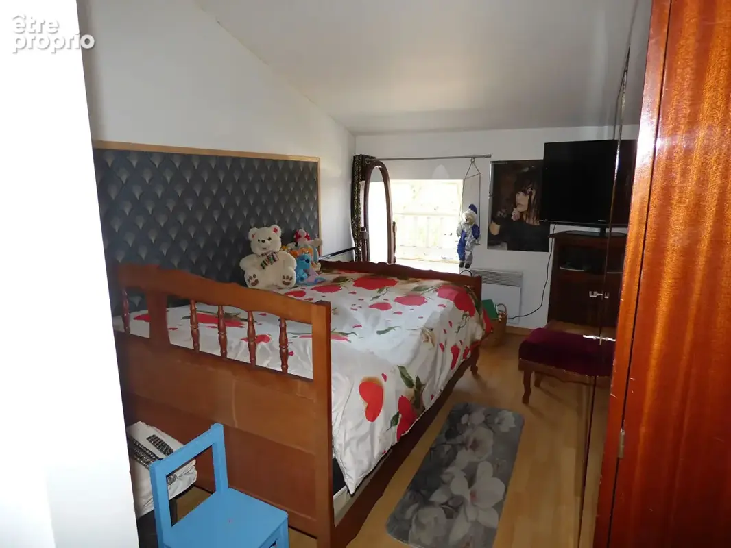 PONT-DE-VAUX -IMMEUBLE? 3 appartements + local commercial ? 2 389  de loyers/mois - photo 13