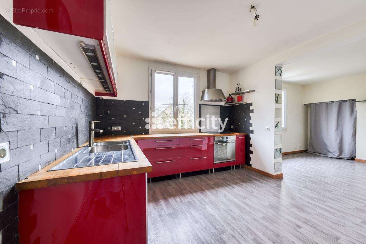 Appartement à MONTGE-EN-GOELE