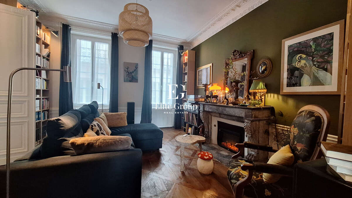 Maison à CHATEAUNEUF-SUR-CHARENTE