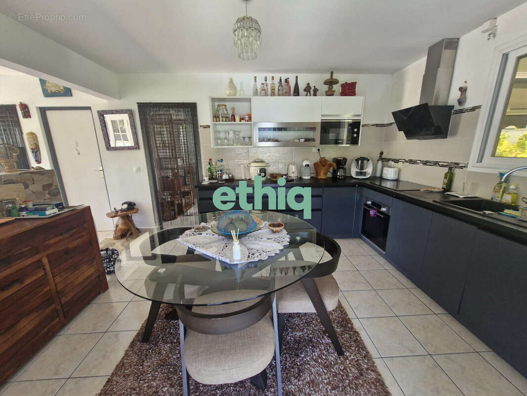 Maison à SAINTE-ANNE