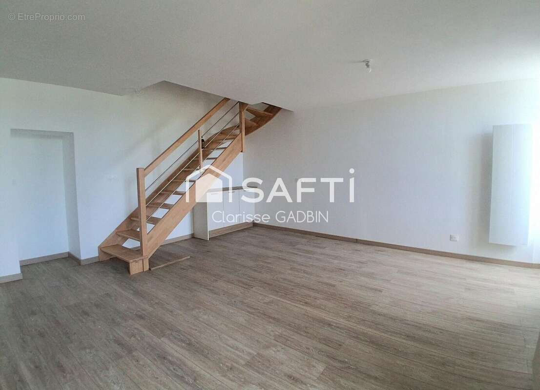 Photo 2 - Appartement à LE PERTRE