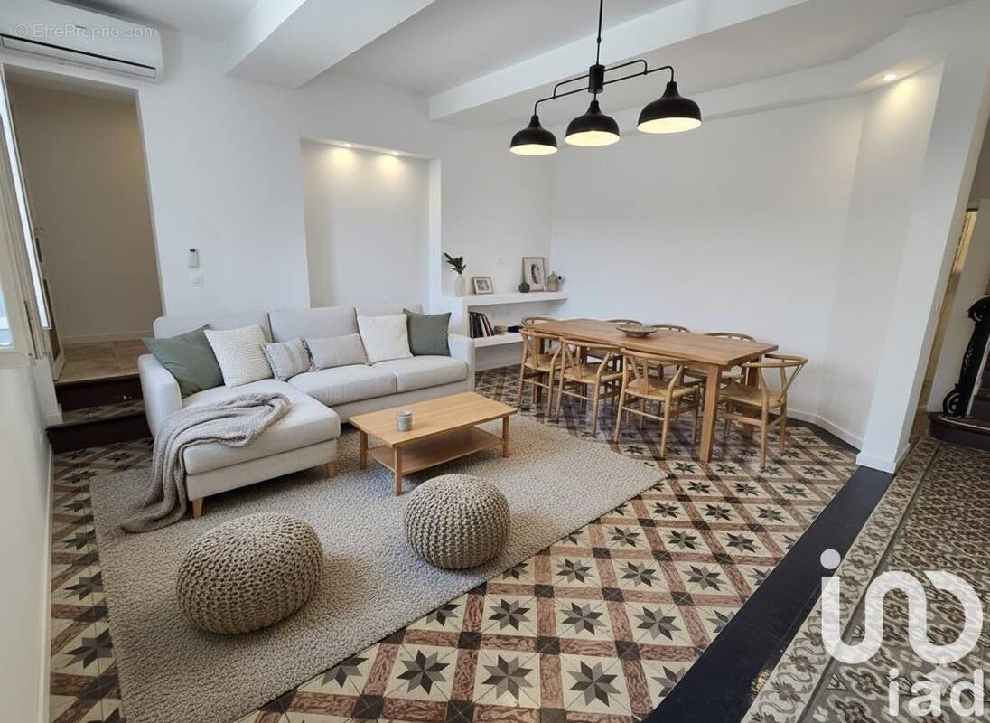 Photo 1 - Maison à ROQUEVAIRE