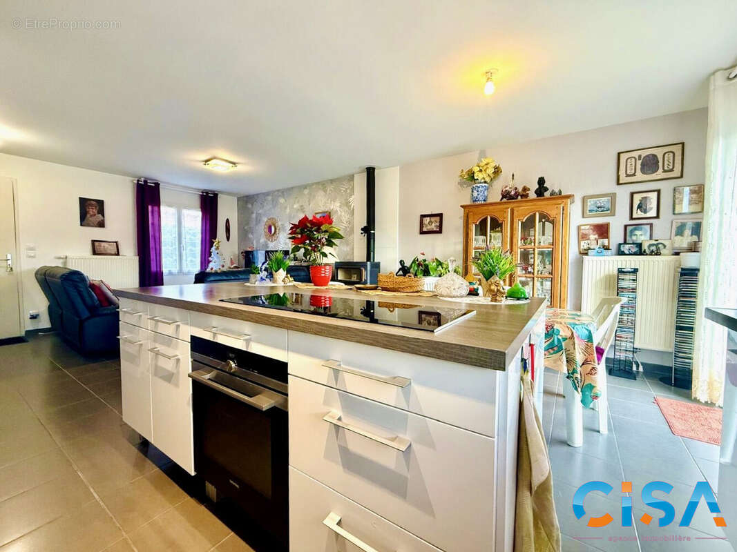 Maison à NEUILLY-EN-THELLE