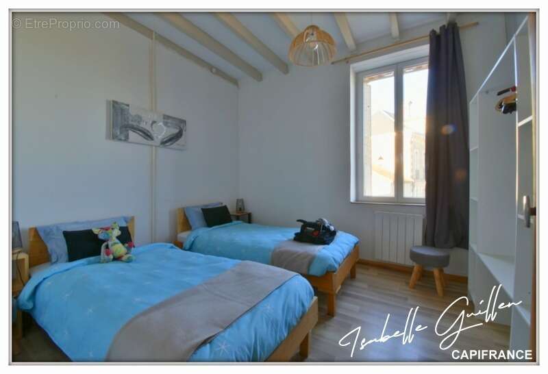 Maison à vendre 9 pièces VESDUN (18) - photo 14