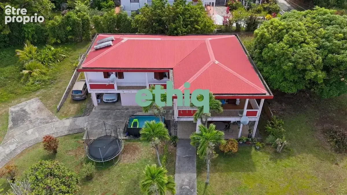 Maison 180 m² à Capesterre-Belle-Eau  - photo 2