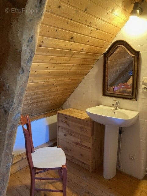 Maison à FEUQUIERES-EN-VIMEU
