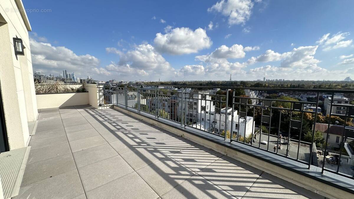 Appartement à SURESNES