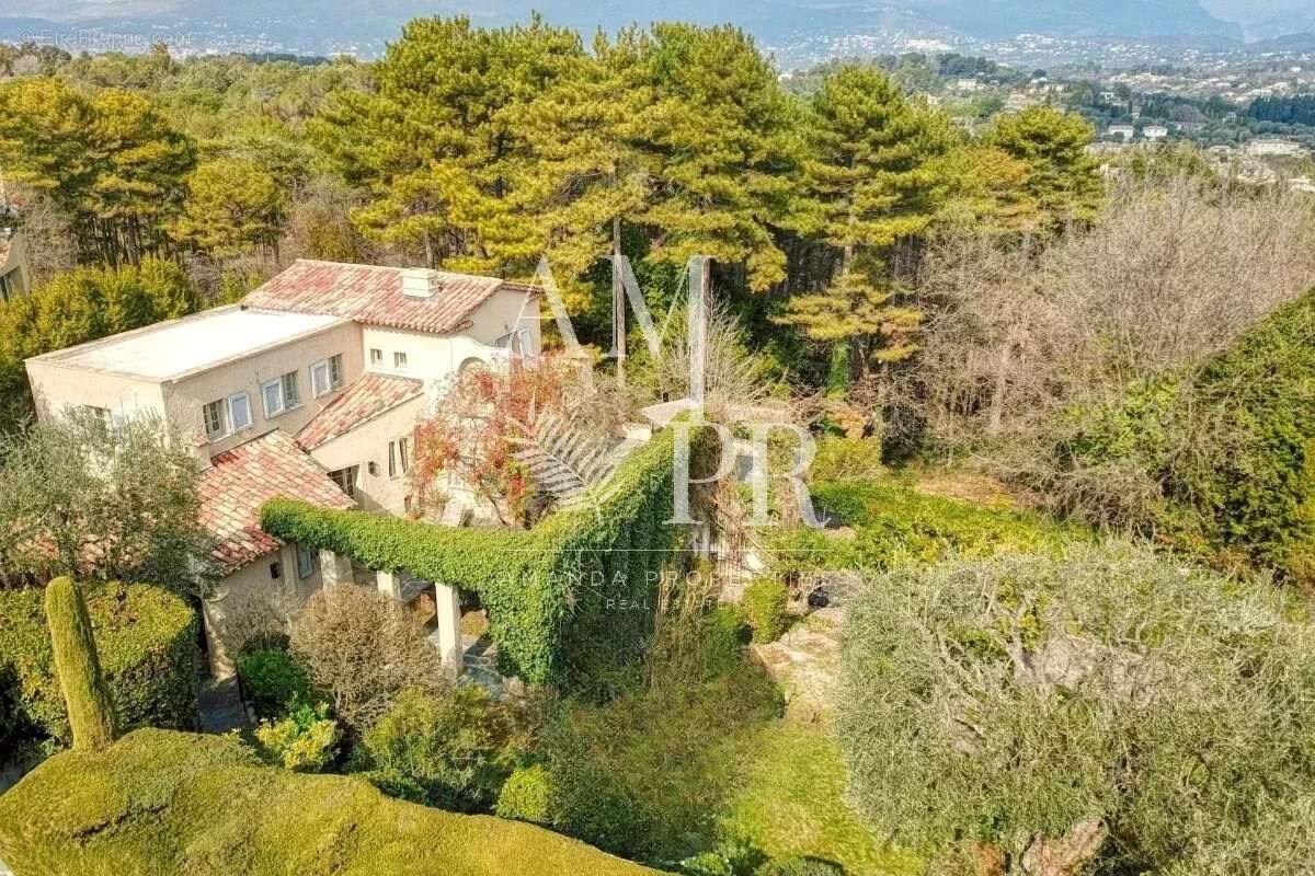 Maison à MOUANS-SARTOUX