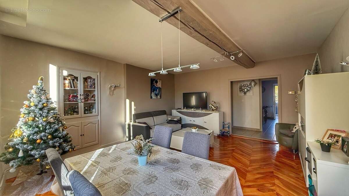 Appartement à VOIRON