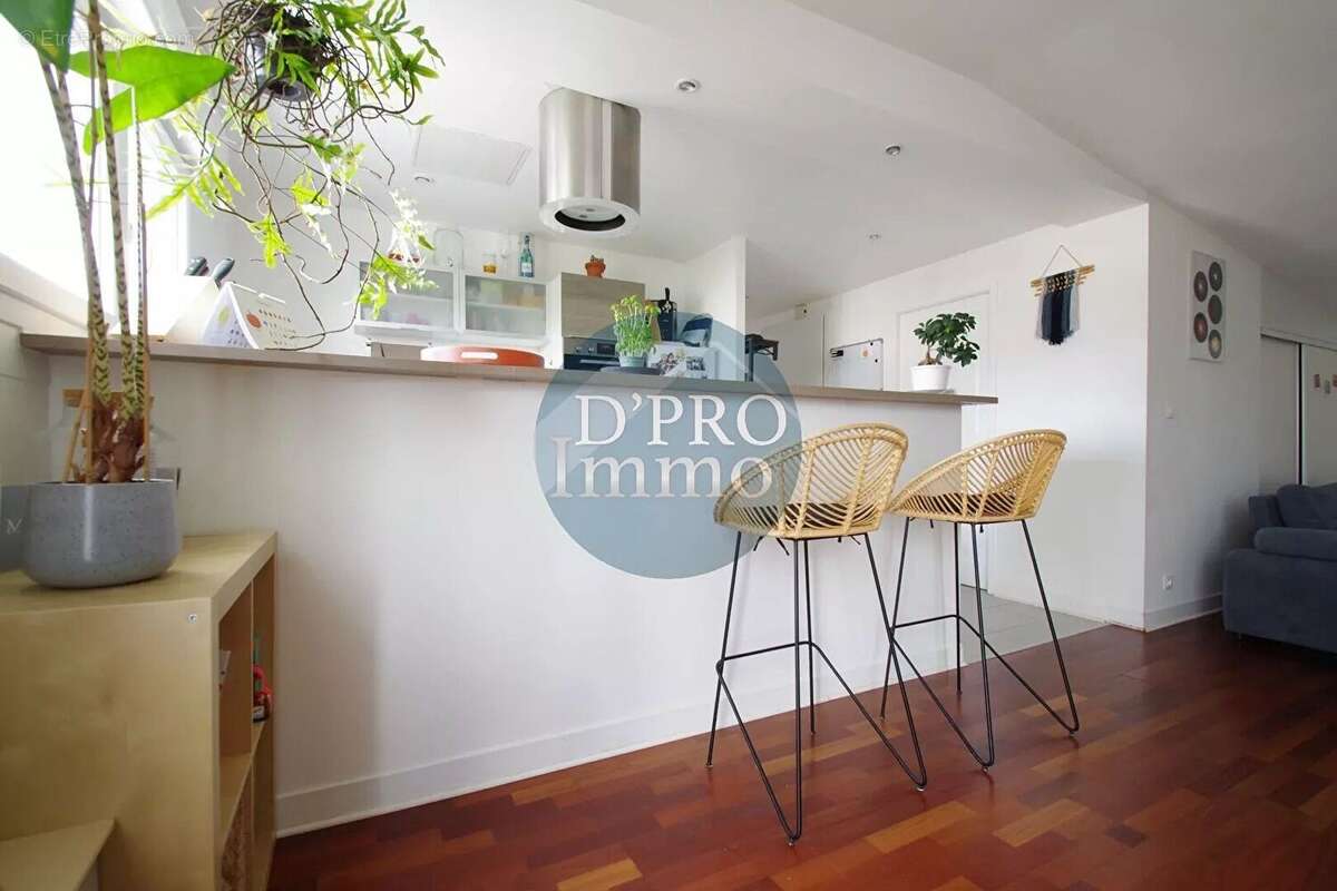 Appartement à SAINT-SEBASTIEN-SUR-LOIRE