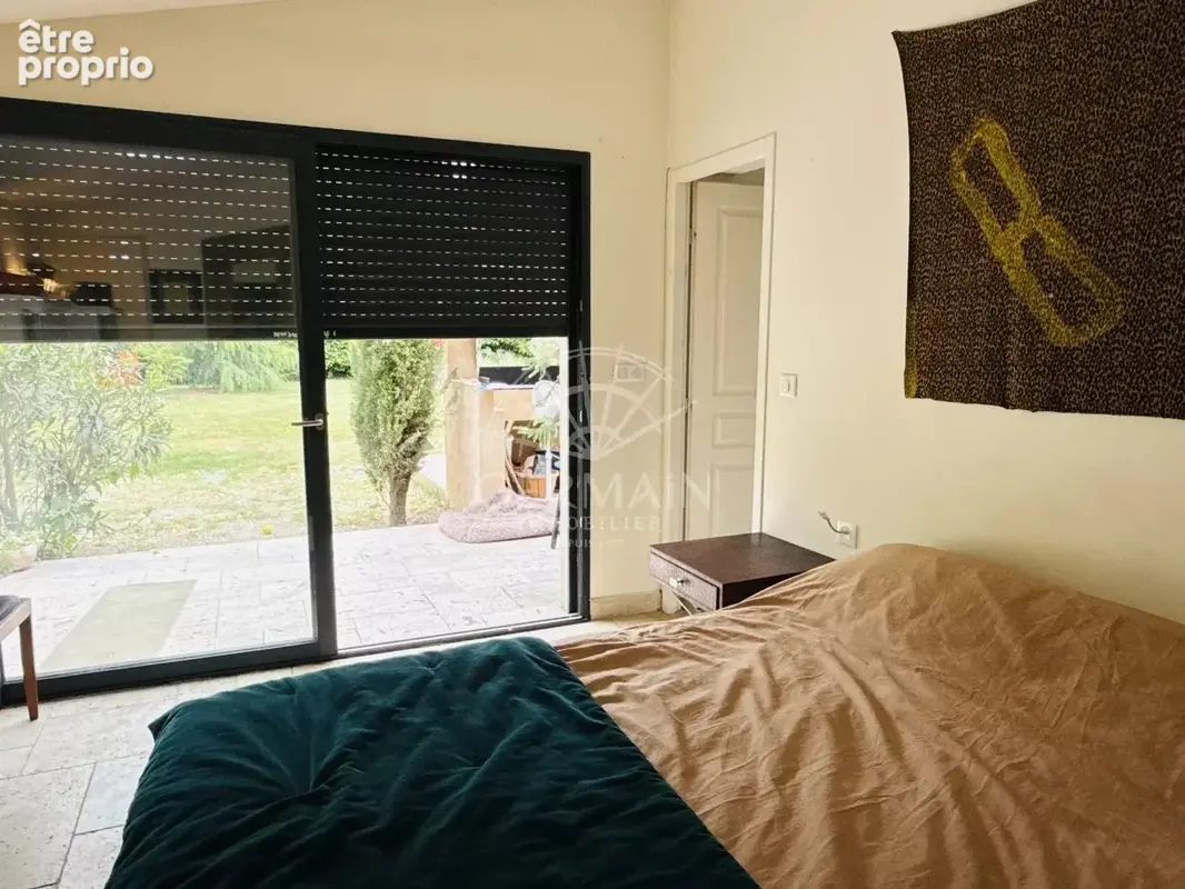 L'Isle-sur-la-Sorgue, à vendre, charmante maison de 105 m² avec piscine et deux garages sur un terrain clos de 1000 m². - photo 6