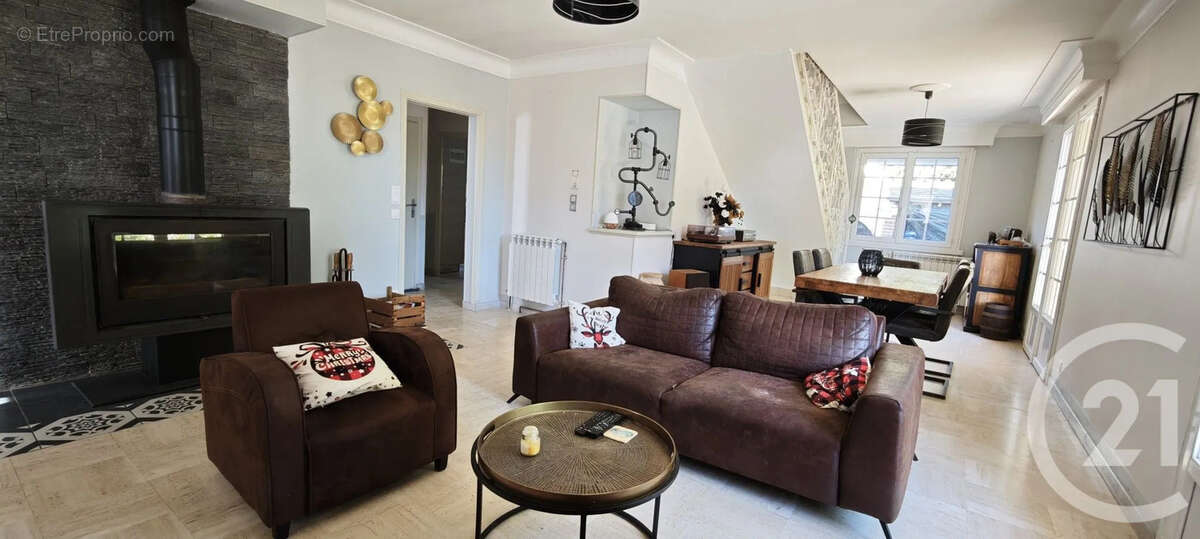 Maison à LA CHAPELLE-DU-NOYER
