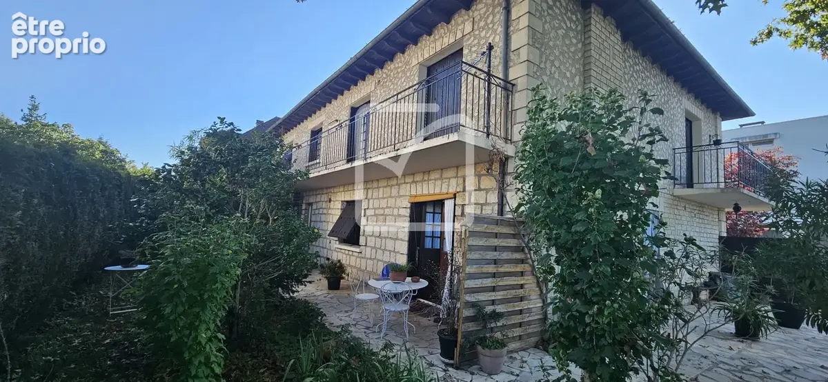 Ensemble immobilier  de 244 m2  avec 3 appartements - photo 2