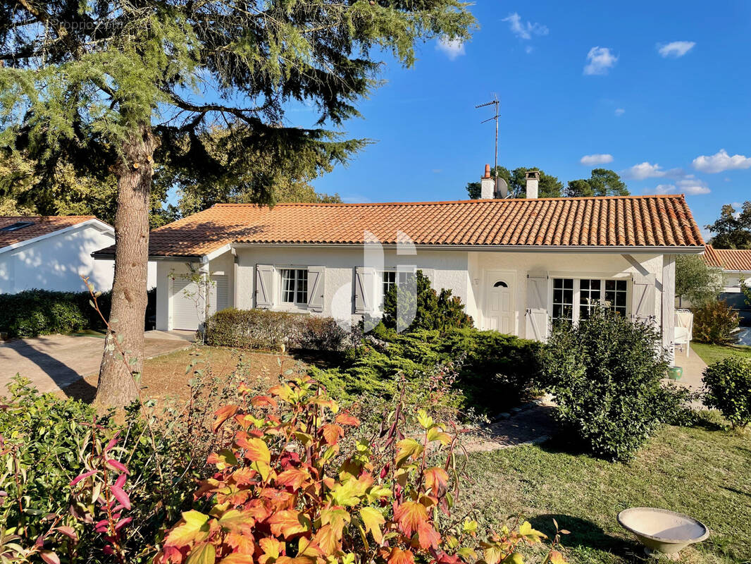 Maison à CESTAS