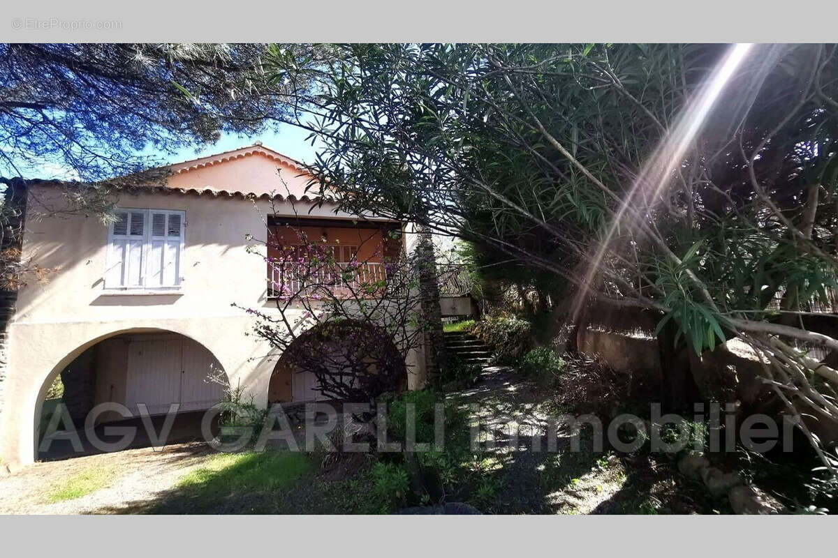 Appartement à SAINT-TROPEZ