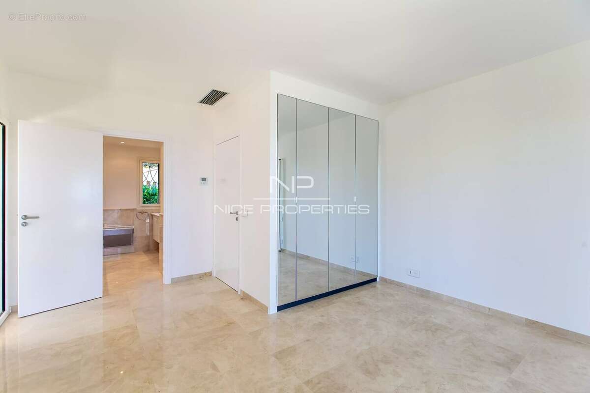 Maison à ANTIBES